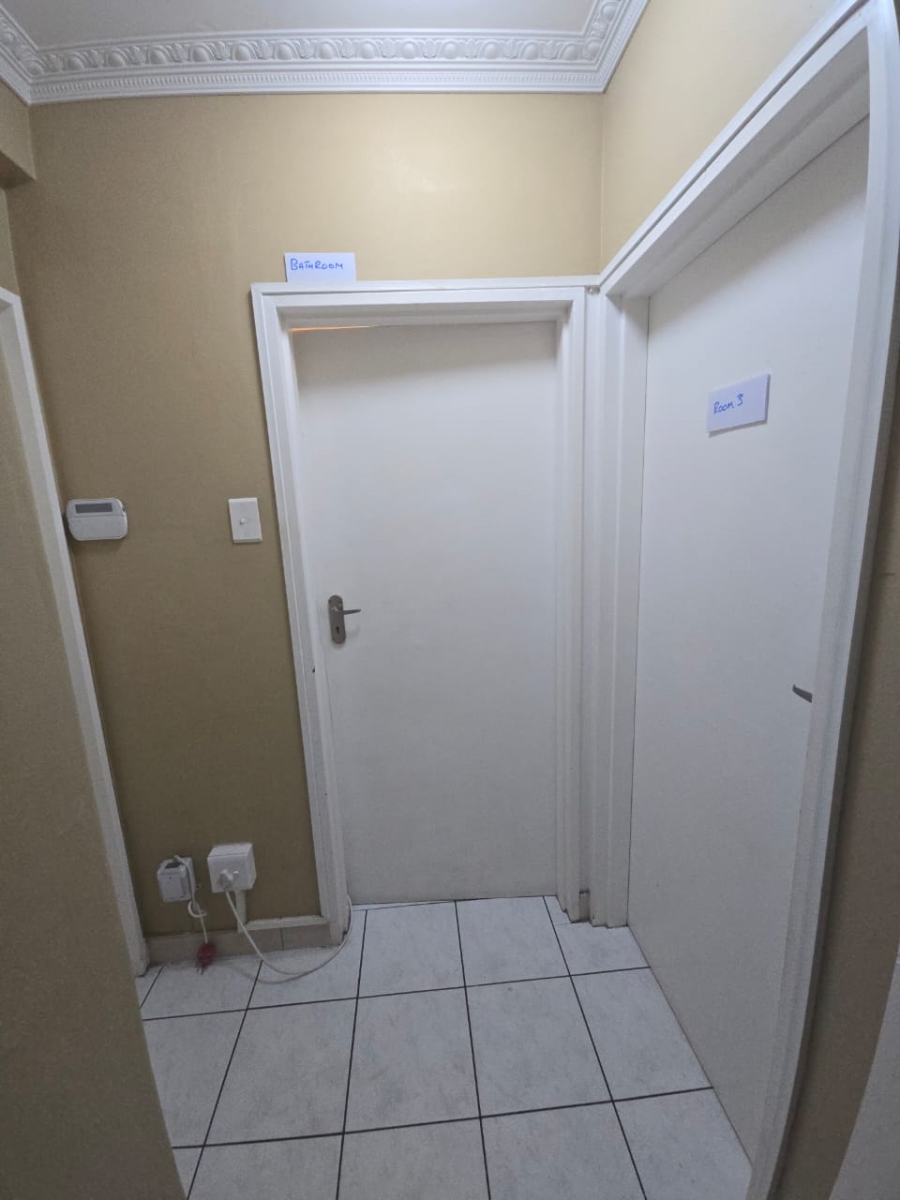 2 Bedroom Property for Sale in Humewood Eastern Cape